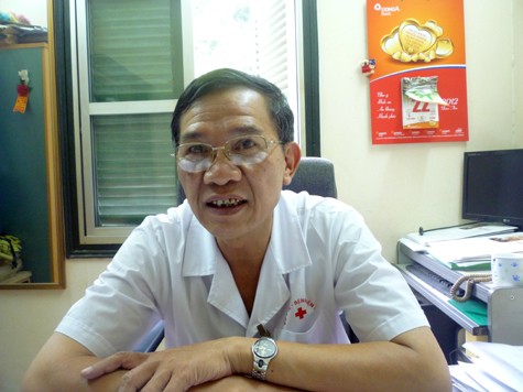 Ông Lê Văn Sâm – Trưởng phòng Tổ chức cán bộ, Bệnh viện K (Ảnh Thu Hòe)